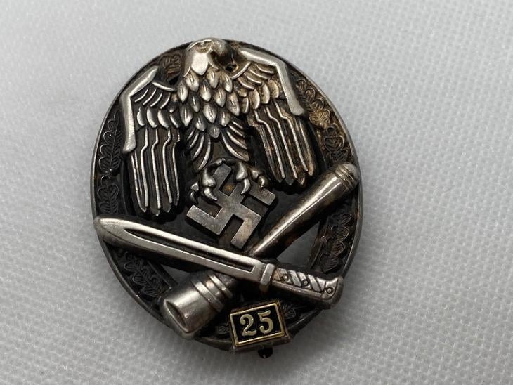 01f9694a8546fc8fa7daa5307369fc5b